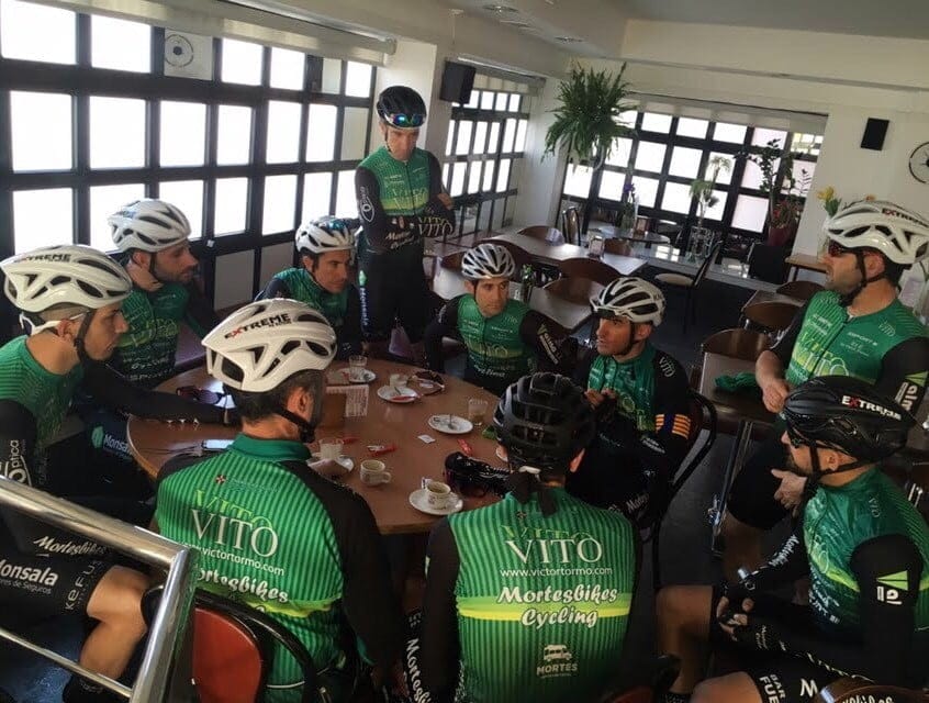 reunion del equipo ciclista vito ucmontgo