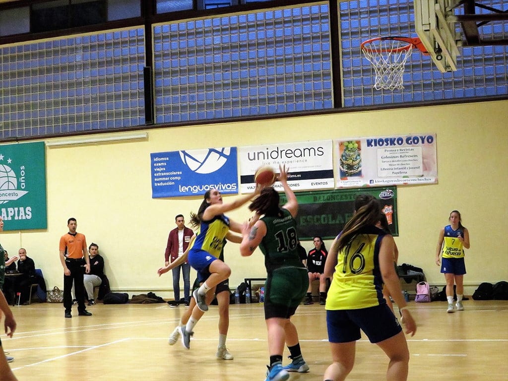 senior femenino del denia basquet ante escolapias