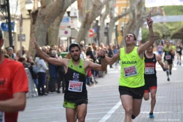 Toni Soler y Fran López entrando en meta