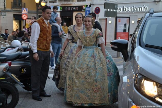 08 eleccion de las falleras mayores de denia 2020 llegada de las falleras
