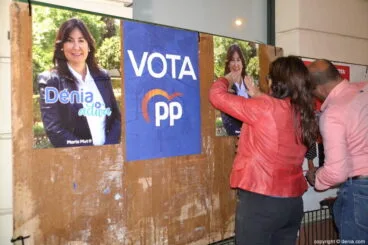 09 Pegada de Carteles campaña 2019 – María Mut