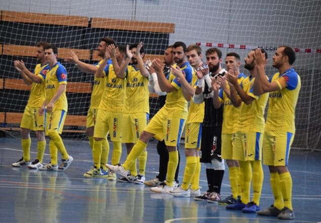 agradeciendo el apoyo de la aficion