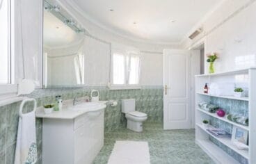 Baño amplio vivienda Vacation Villas