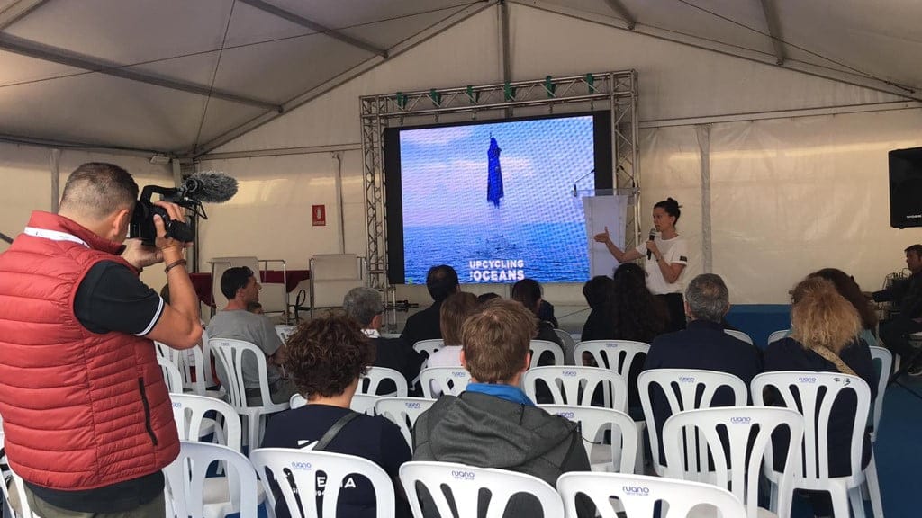 charla ecoalf en el salon nautico denia