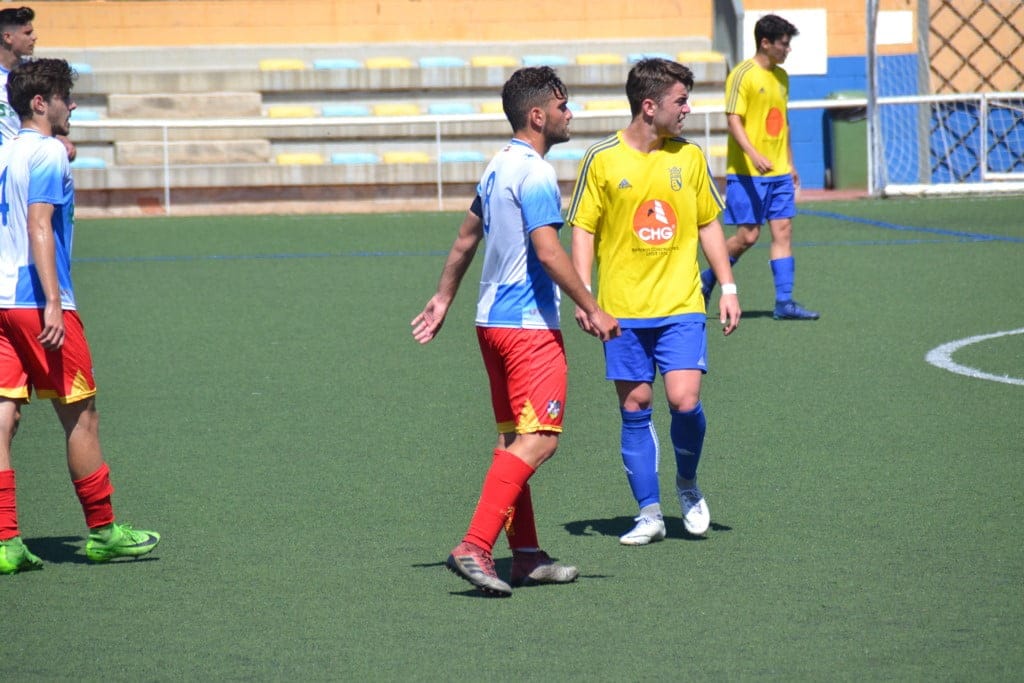 estrechos marcajes