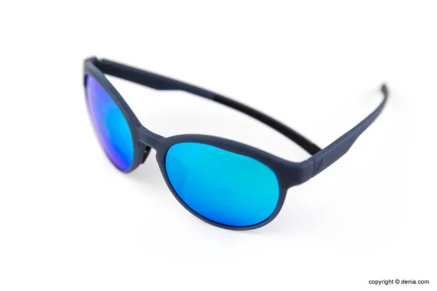 La nueva colección de gafas de sol de Adidas y Mr. Boho llega a Óptica Romany 7 gafas azules adidas optica romany