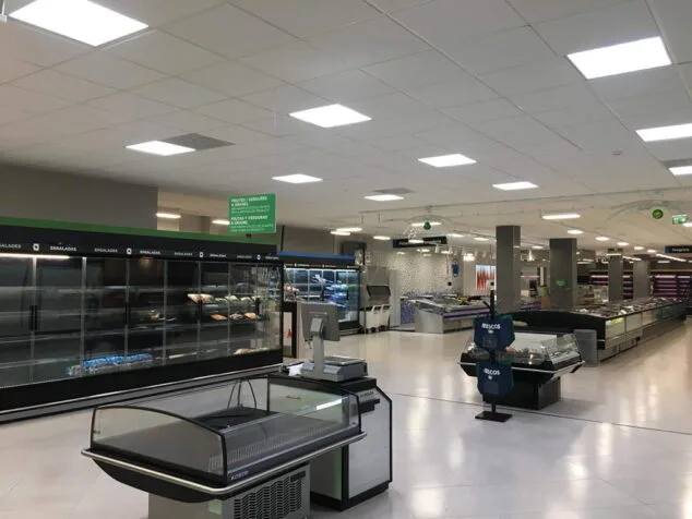 iluminacion supermercado solatube levante