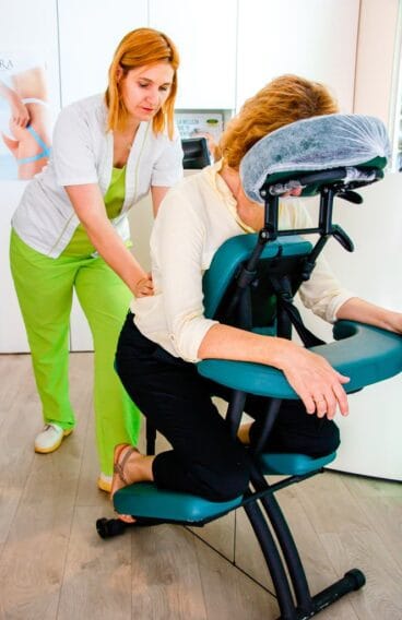 Masaje en silla Yvonne, masajes, estética & belleza