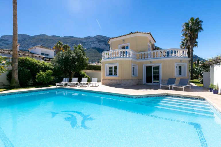 Location vacances piscine Quality Rent a Villa