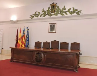 salon de plenos del ayuntamiento de denia
