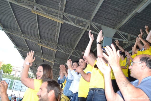 sin parar de animar a los dianenses