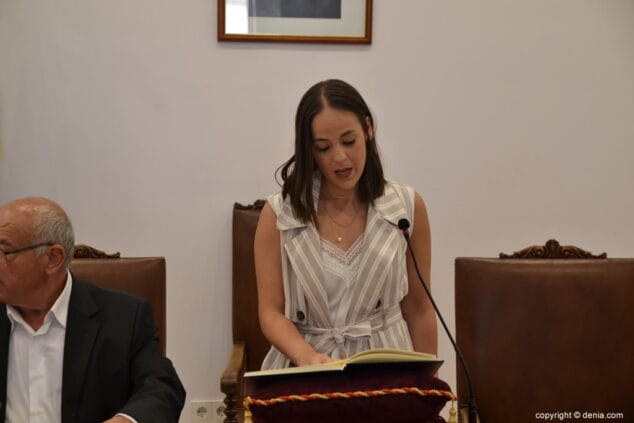 Vicent Grimalt, elegido alcalde de Dénia con los votos de PSPV y Compromís y la abstención de Ciudadanos 16 19 constitucion del ayuntamiento de denia melani ivars