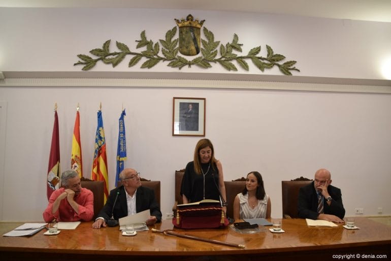 Constitución del Ayuntamiento de Dénia - Eva Ronda