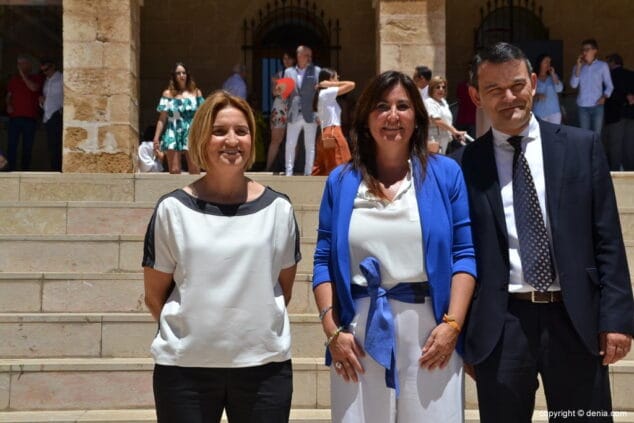 Vicent Grimalt, elegido alcalde de Dénia con los votos de PSPV y Compromís y la abstención de Ciudadanos 29 32 constitucion del ayuntamiento de denia concejales pp