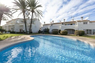 Apartamento alquiler piscina Quality Rent a Villa