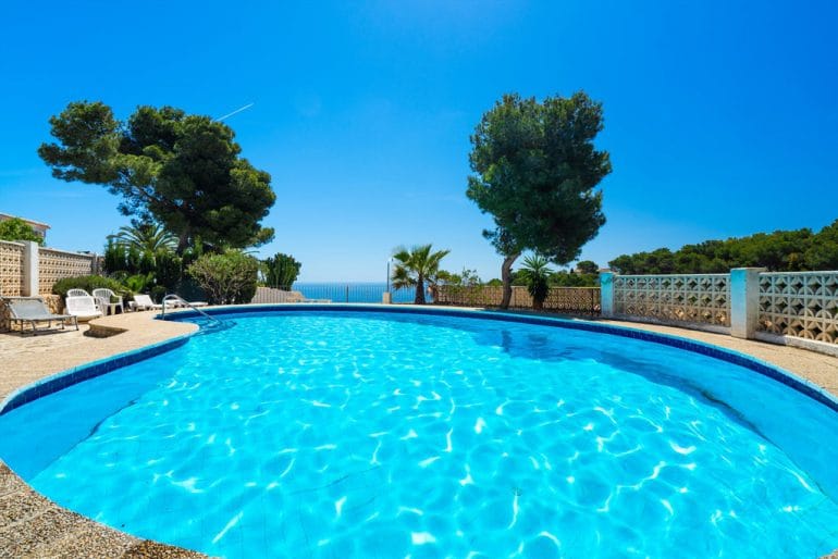 Apartamento con piscina de alquiler vacacional Denia Aguila Rent a Villa