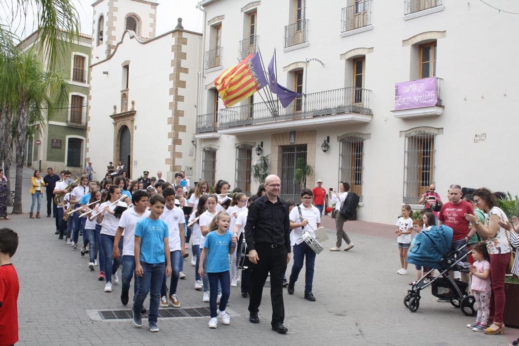 Alta asistencia de público en la IV Fira de la Paraula i la Bona Taula de Ondara 5 banda jove dondara