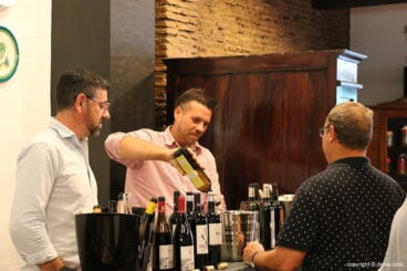 Barra vinos Inauguración Arrels Dénia