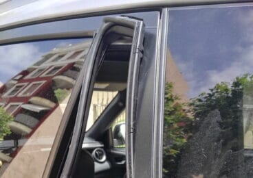 coche forzado en un aparcamiento en denia