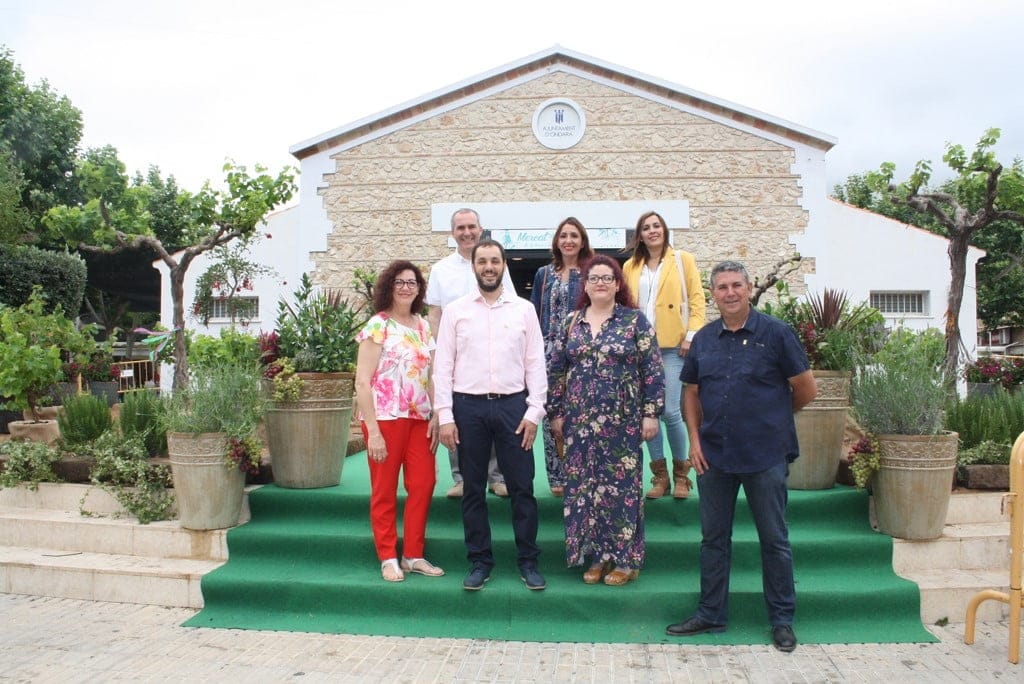 Alta asistencia de público en la IV Fira de la Paraula i la Bona Taula de Ondara 1 corporacion municipal de ondara en la inauguracion