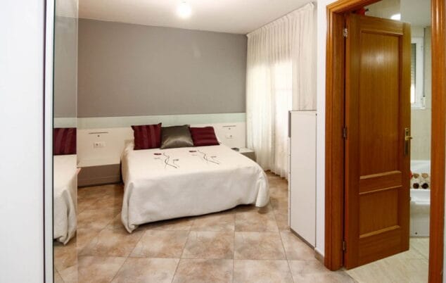 dormitorio vivienda lluna denia