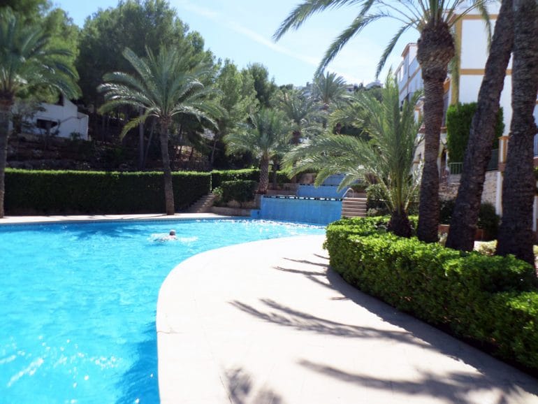 Exterior con piscina vivienda Promociones Denia