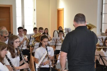 La banda de música ameniza la investidura de Scotto en Jesús Pobre