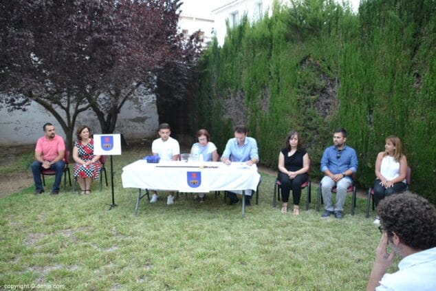 Maite Pérez Conejero (PSPV-PSOE) se muestra "dispuesta a trabajar por La Xara" en una investidura repleta de apoyo socialista 4 maite perez conejero psoe pspv es reelegida alcaldesa de la xara