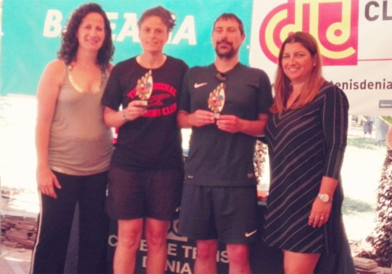 Torneo Ping Pong Campeona consolación Tote Sapena-Finalista consolación Carlos Nave