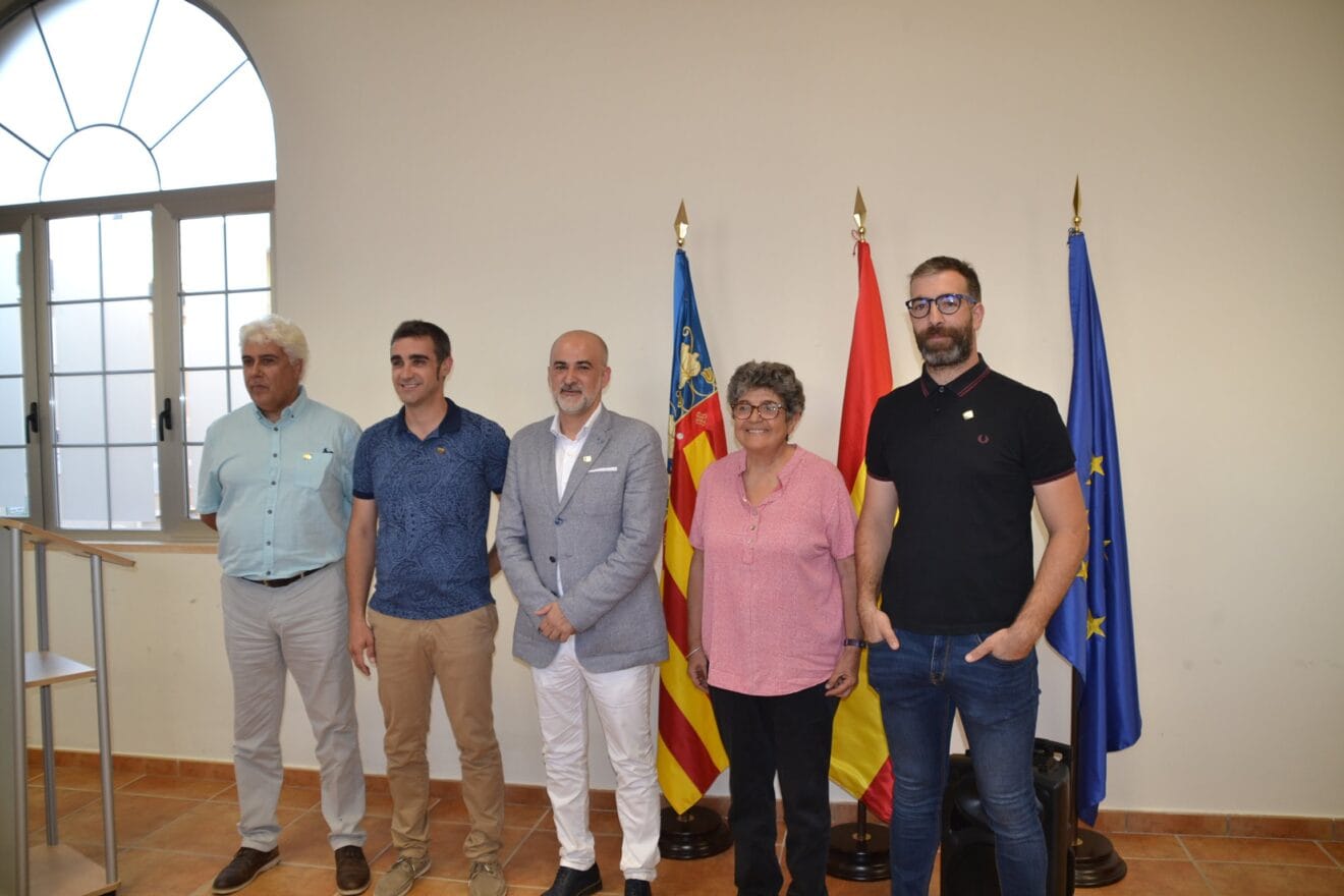 Tres vocales del PSOE-PSPV y dos de Compromís en la tercera legislatura de Scotto en Jesús Pobre