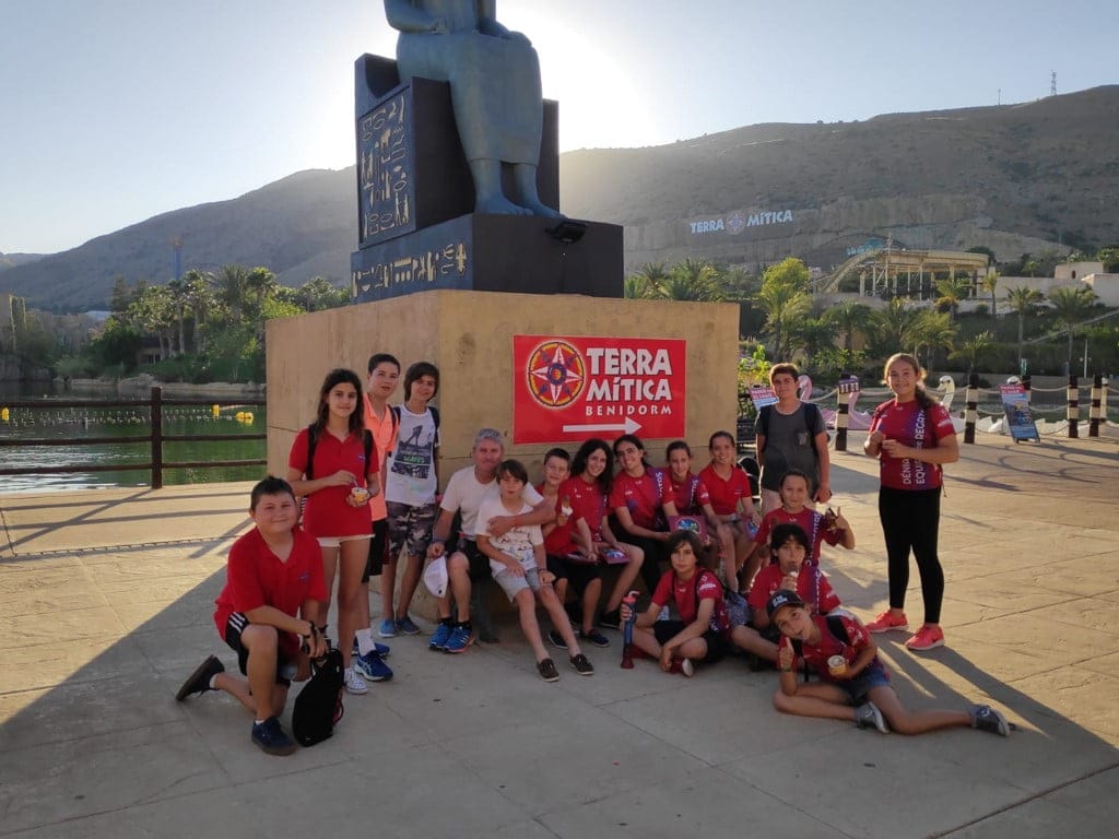 viaje a terra mitica de los alumnos de la escuela de deportes nauticos