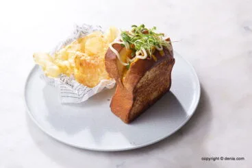 Restaurante barato en el centro de Dénia – La Cova Tallà