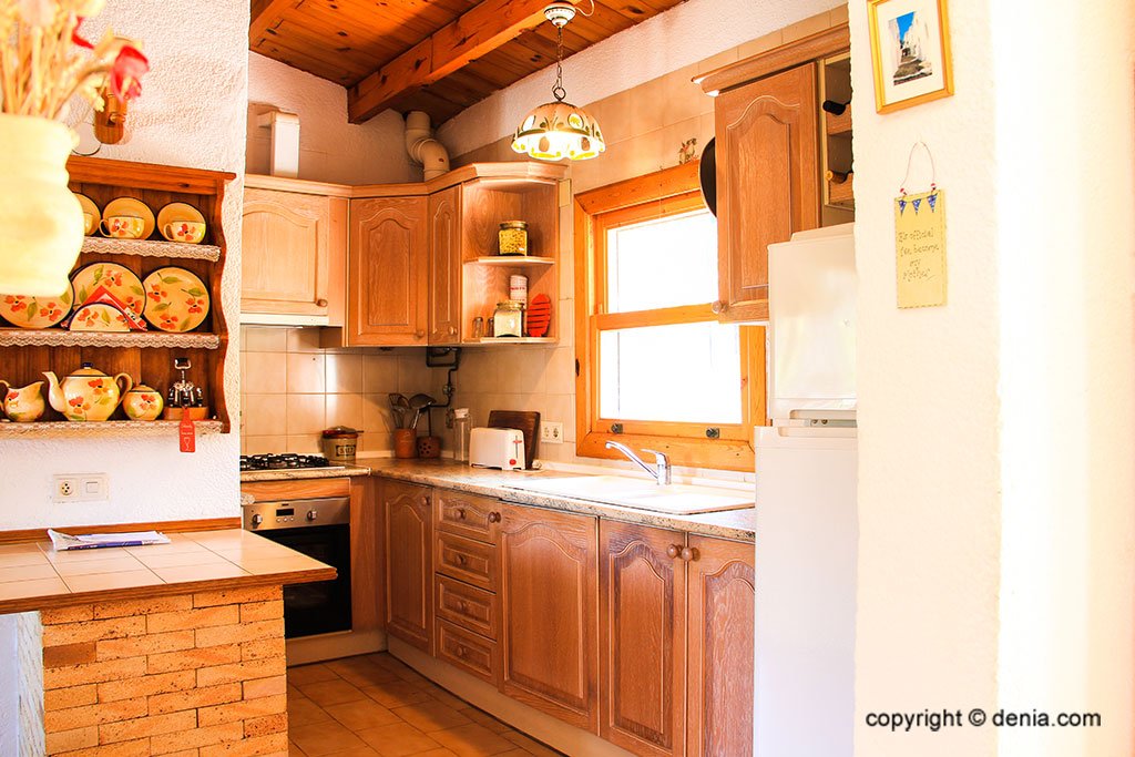 Chalet con cocina abierta – Casas Singulares