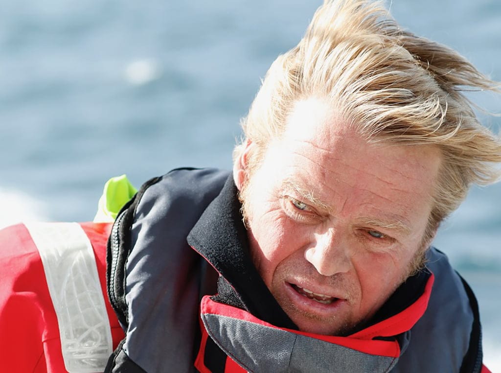 alex pella en su barco
