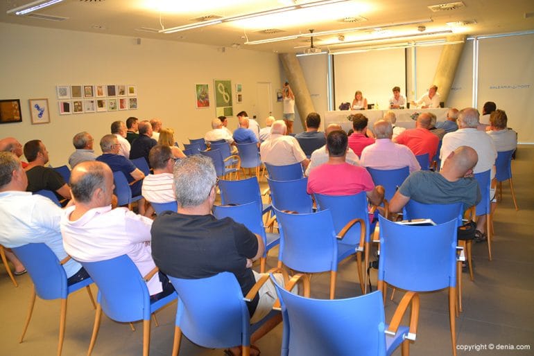 Asistencia a la asamblea de socios del CD Dénia