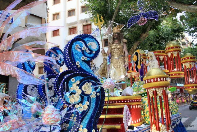 carrozas denia 2019 falla campaments 3