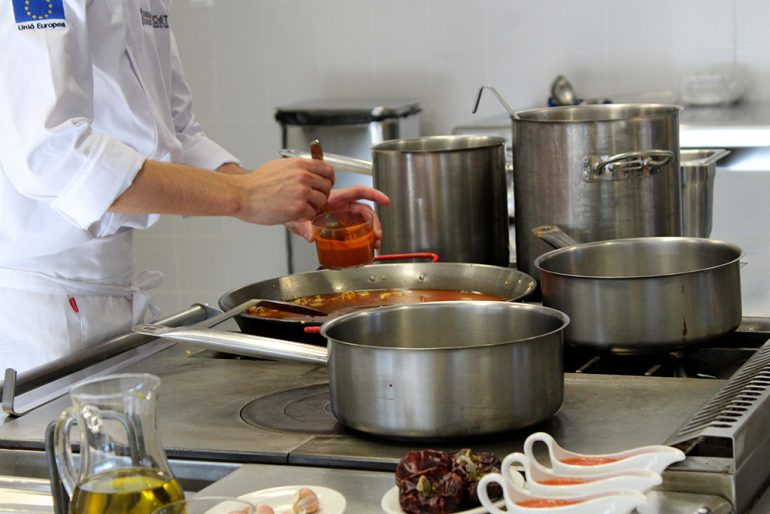 Le conseil municipal annonce des bourses pour le Master en riz méditerranéen et haute cuisine
