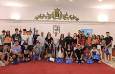 entrega de diplomas del curso de ciclomotor