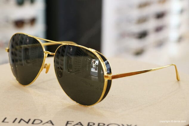 gafas de sol linda farrow en denia