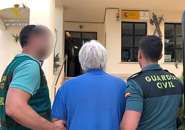 guardia civil detiene en calp al artifice de estafa alimentaria