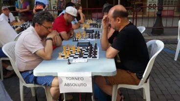 jugadores sobre tablero