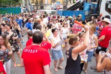 Los dianenses dan la bienvenida a sus fiestas