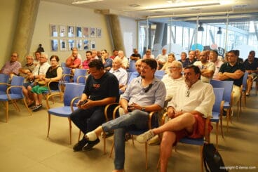 Socios asamblea CD Dénia