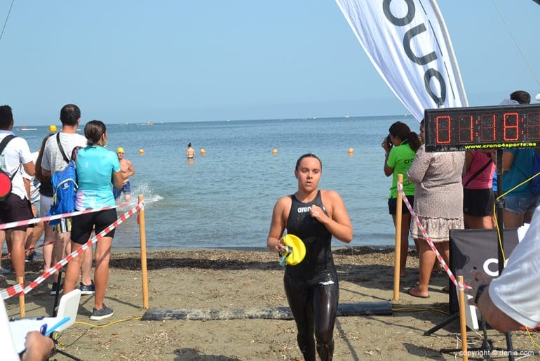 Andrea Lucas entrando en meta