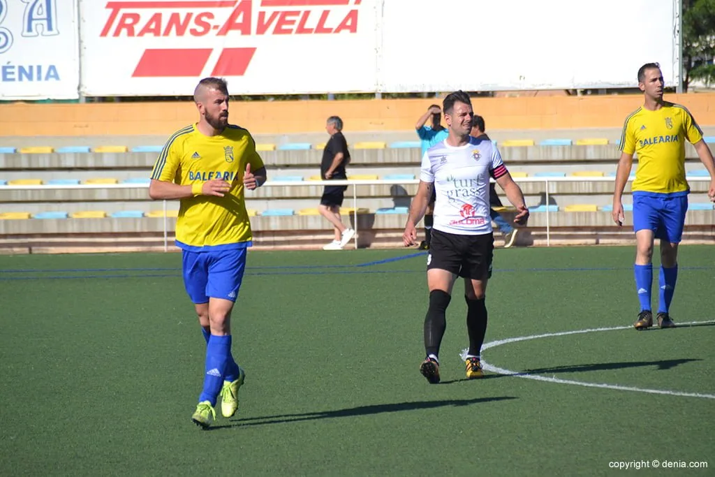 Arthur en su etapa como jugador del CD Dénia