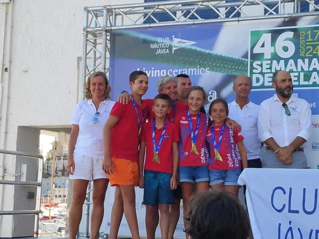 bronze per equips real club nàutic denia