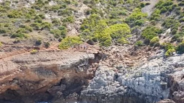 Cruz Roja ayuda a los excursionistas en Cova Tallà