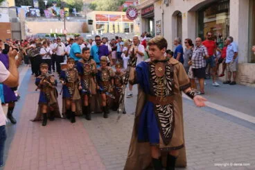 Desfile infantil de Moros y Cristianos 2019 03
