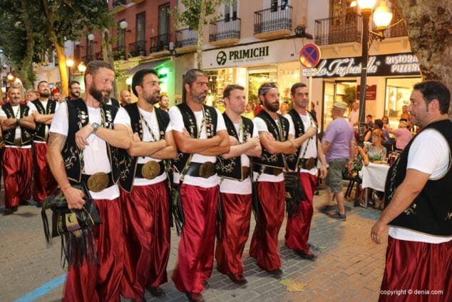 desfile previo a la recepcion mora 05