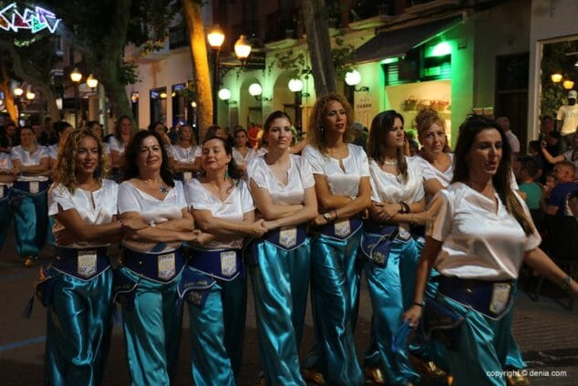 desfile previo a la recepcion mora 13